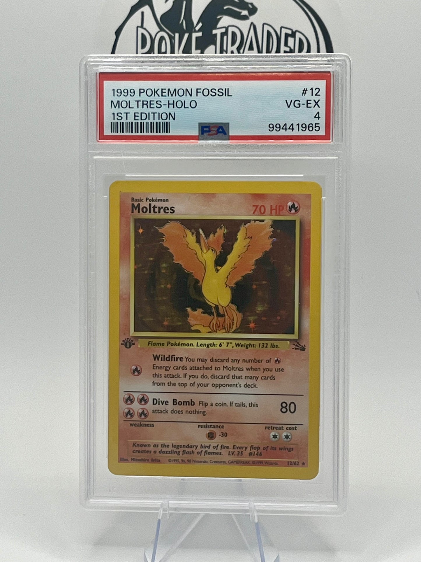 Moltres #12 - Fossil (1st Edition) - PSA 4